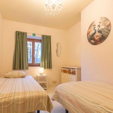 Sweet Alice Holiday Home Ипр Экстерьер фото